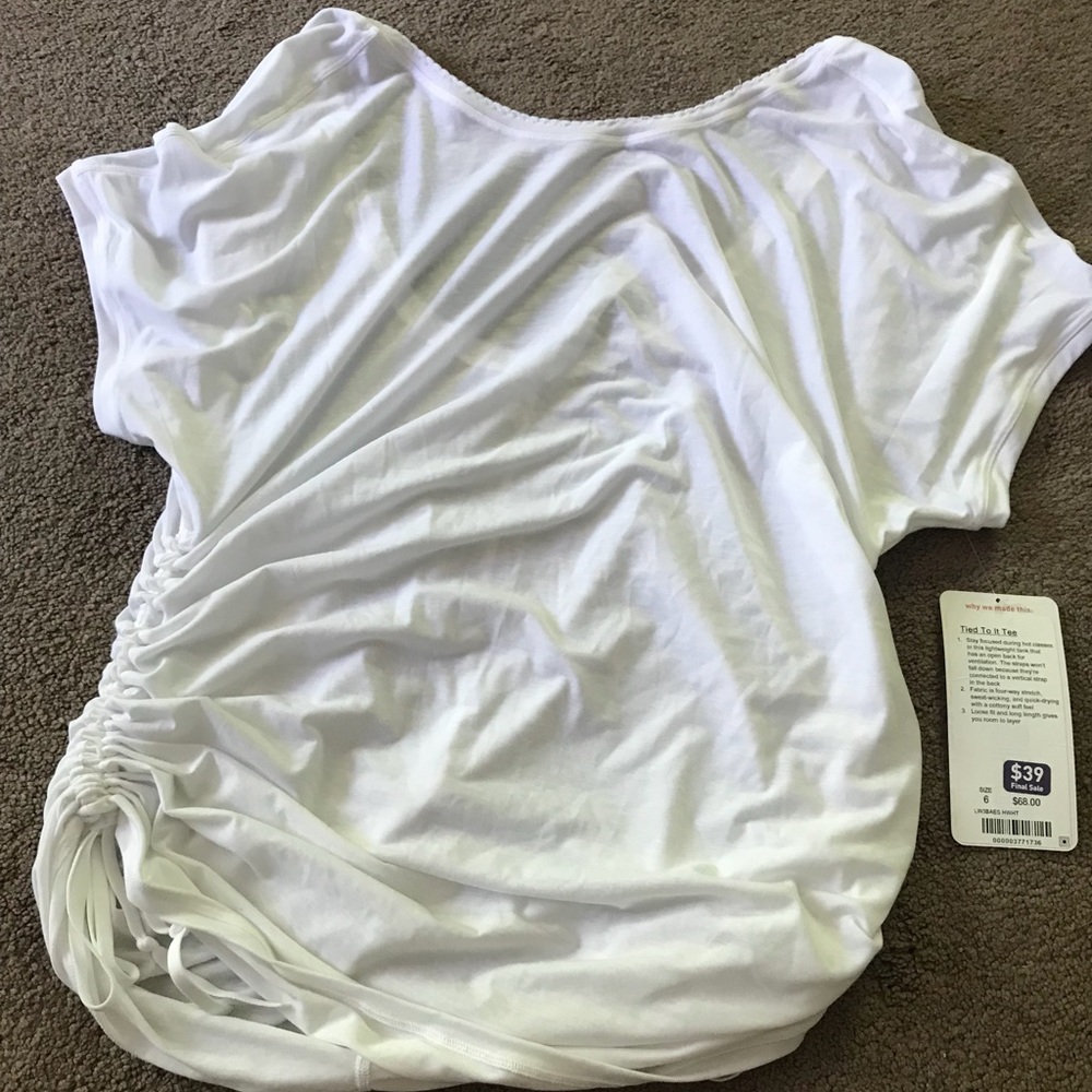 Lululemon “tied to it tee”
